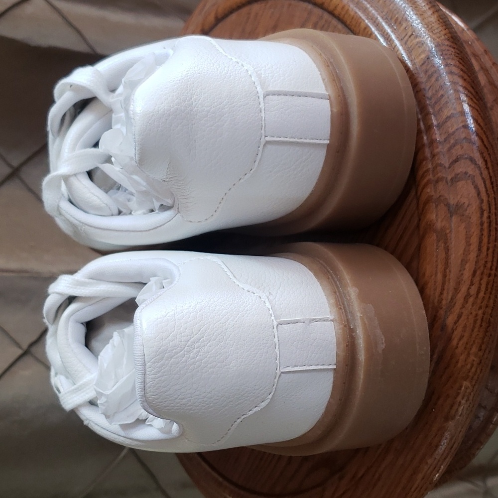 NWT- Steve Madden ‘Charlie’ Sneaker - Picture 8 of 11